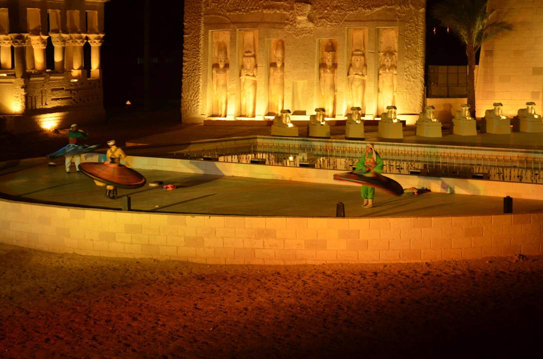 Wieczorne show w hotelu Pickalbatros Alf Leila Wa Leila Resort - Neverland Hurghada