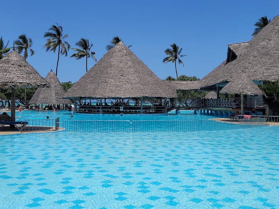 Pool Neptune Pwani Beach Resort & Spa