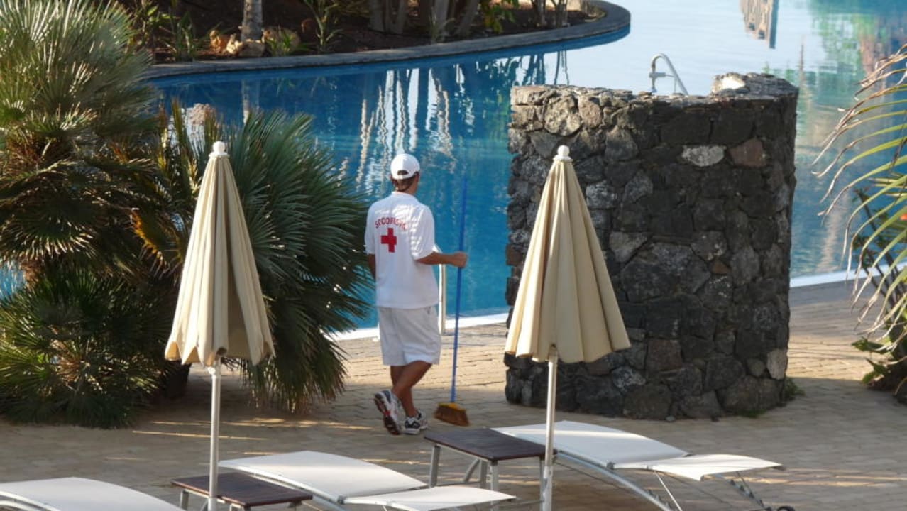 Morgentliche Reinigung R2 Pajara Beach