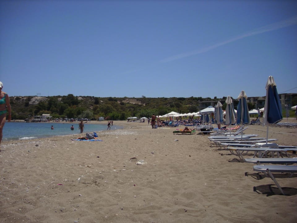 Sehr schöner Kies-/ Sandstrand Hotel Memphis Beach
