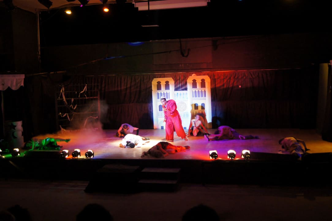 Abendprogramm im Open air-Theater Hotel Mercure Hurghada