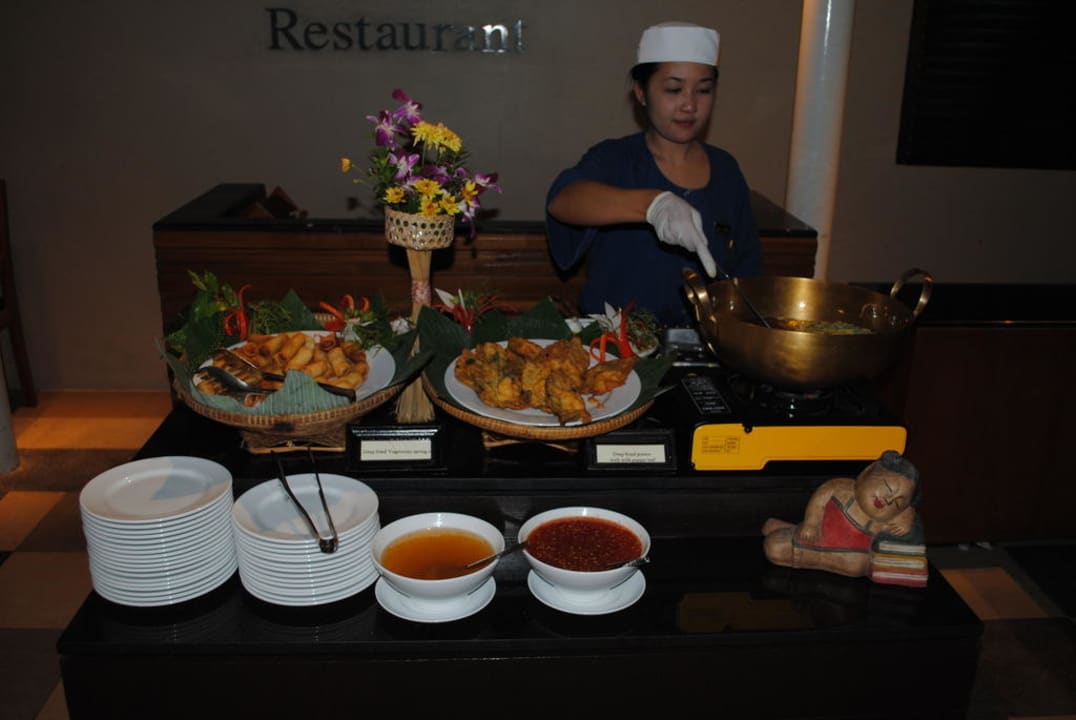 Zubereitung der Speisen  La Flora Khao Lak