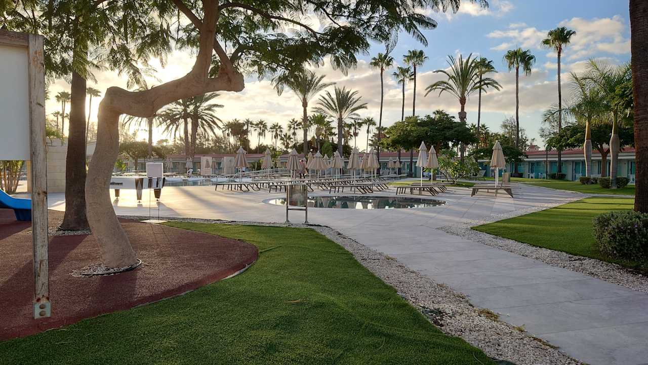 Pool Kumara Serenoa by Lopesan Hotels