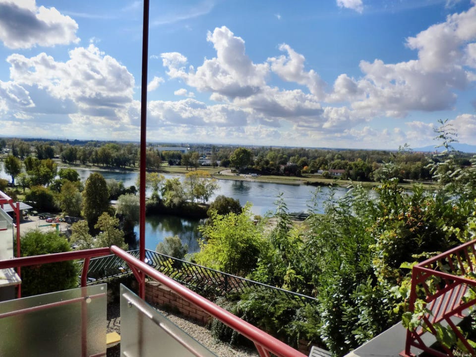 Blick über den Rhein  Hotel Stadt Breisach
