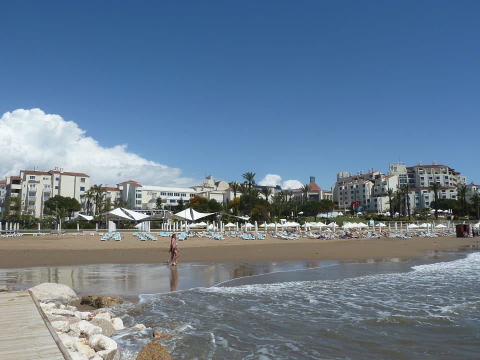 Blick vom Strand zum Hotel PALOMA Perissia