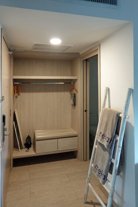 Zimmer Cartagena Karmairi