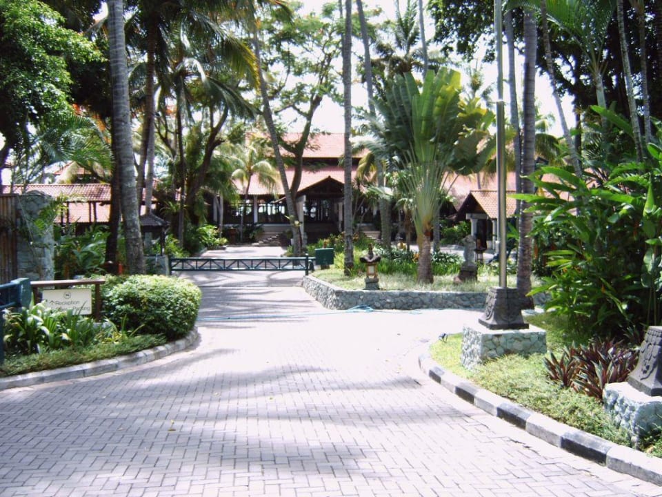 Hoteleingangsbereich Hotel Sheraton Senggigi Lombok Beach Resort