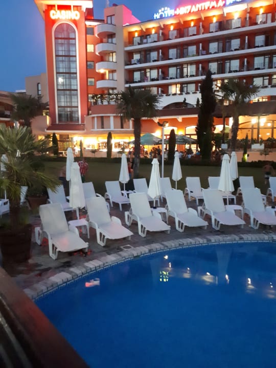 Pool Hotel Hrizantema
