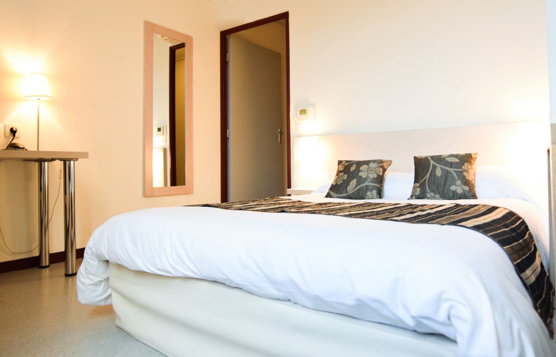 Zimmer Residhotel Le Central'gare