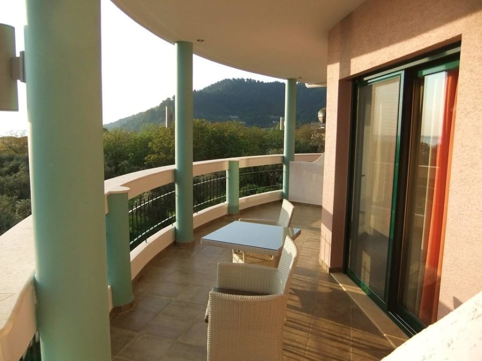 Balkon mit Meerblick und Bergsicht Hotel Ocean Beach