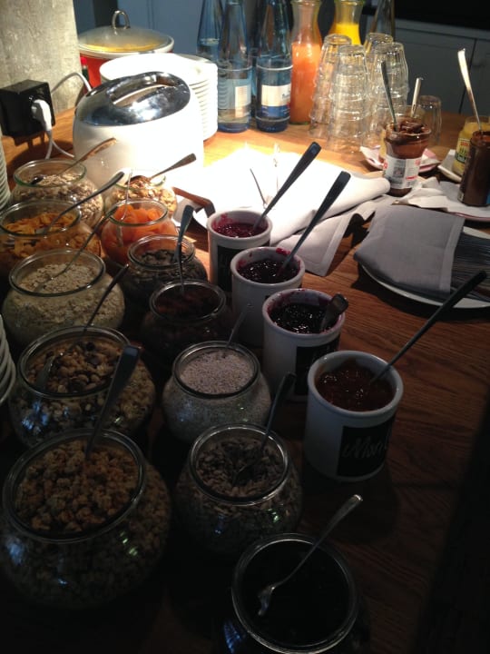 Frühstück Henri Hotel Hamburg Downtown