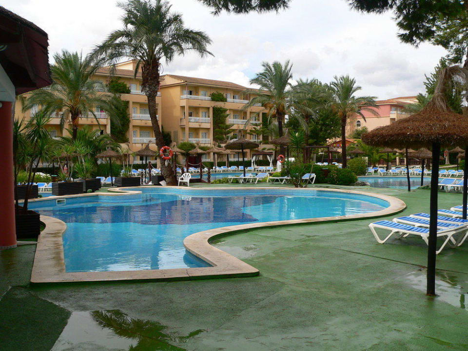Pool Prinsotel La Dorada
