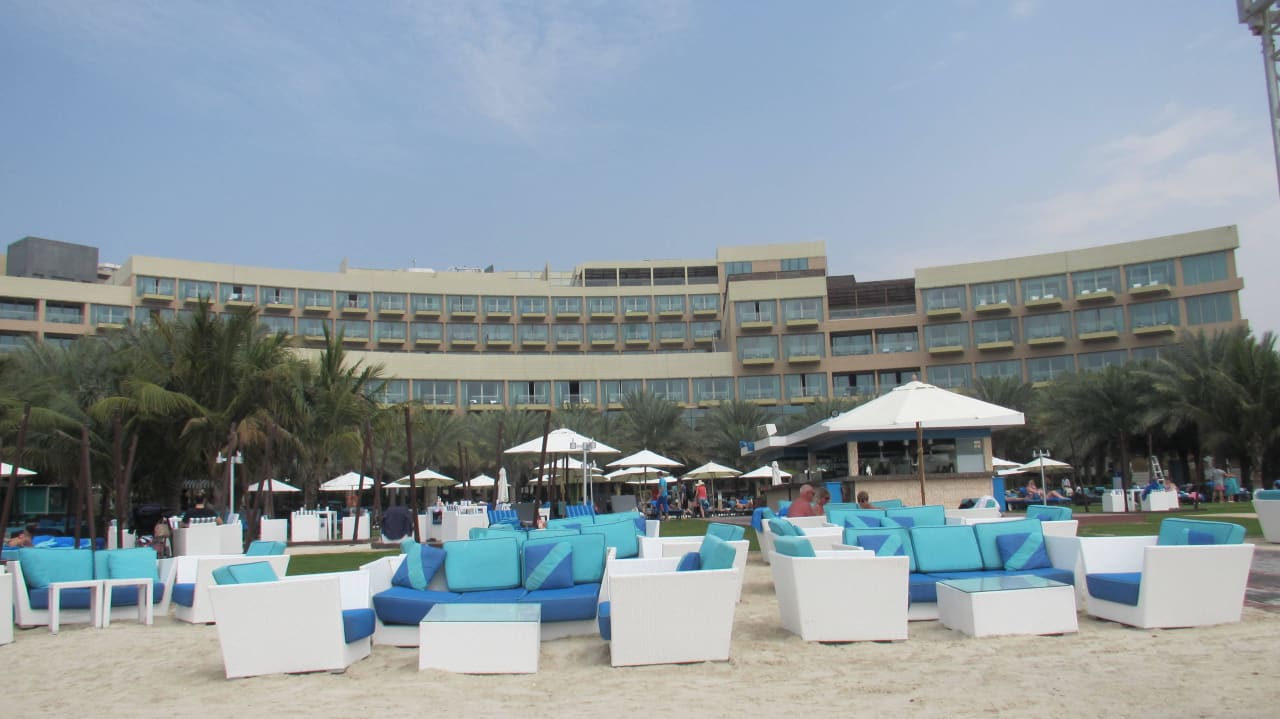 Blick vom Strand Rixos The Palm Hotel & Suites