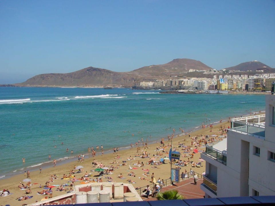Aussicht auf den Stadtstrand RK Luz Playa Suites