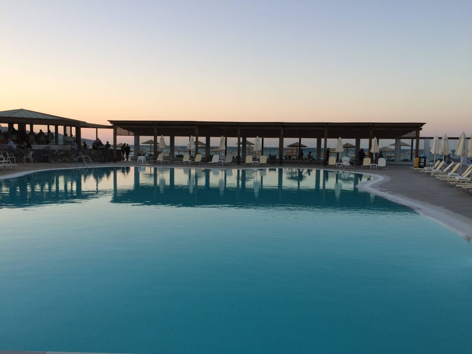 Pool und Poolbar Atlantica Akti Zeus Hotel