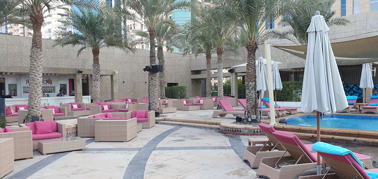 Pool Shangri-La Hotel Dubai