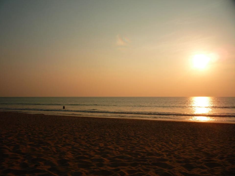 Sonnenuntergang am Hotelstrand Khaolak Orchid Beach Resort