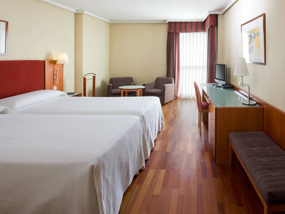 Room NH Villa de Coslada