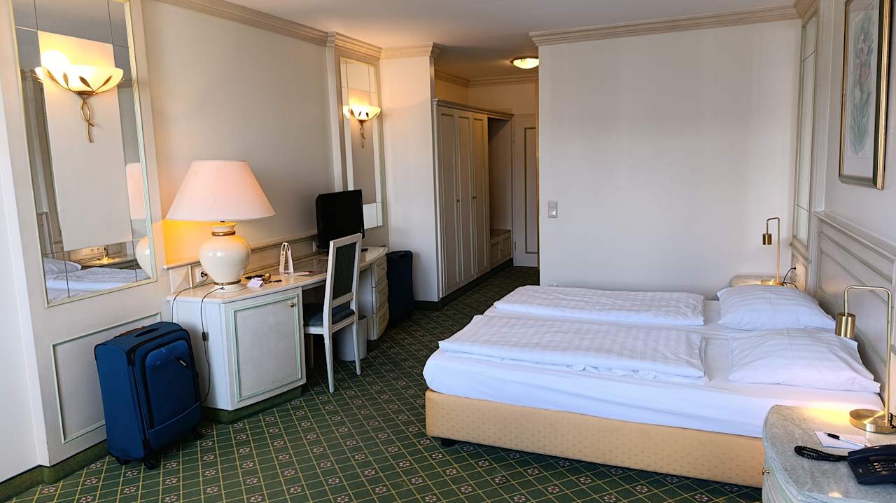 Zimmer Hotel The Monarch