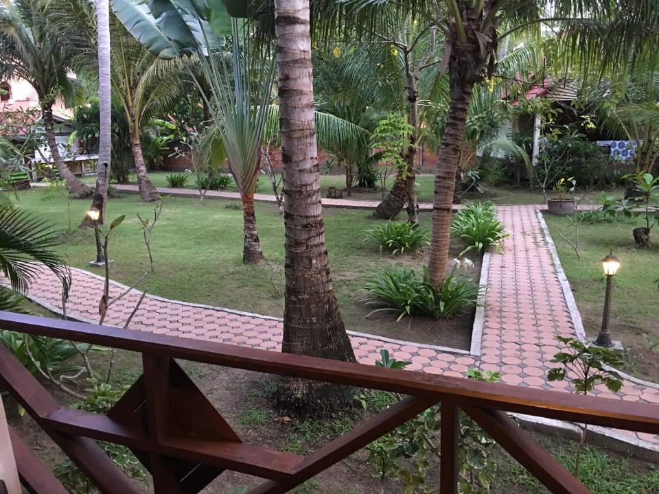 Ausblick Terrasse The Noble House Beach Resort