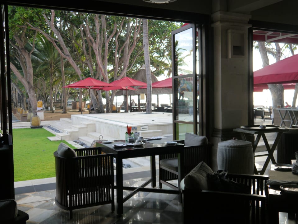 Blick vom Frühstücksraum Puri Santrian