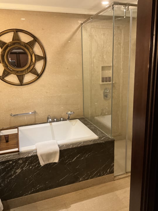 Zimmer InterContinental Bali Resort