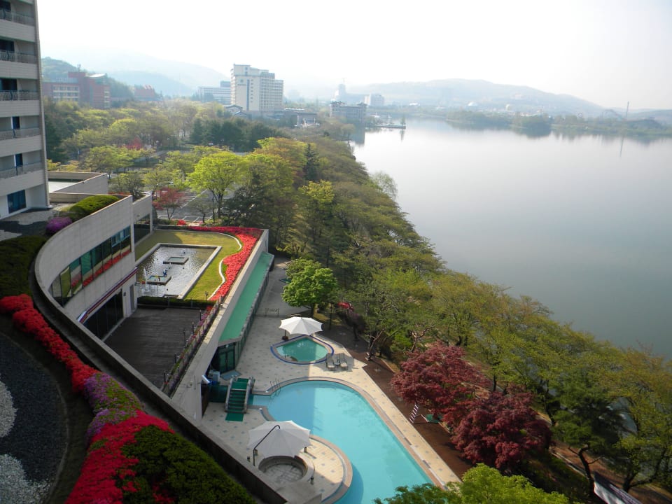 Lake view Hyundai Hotel Gyeongju
