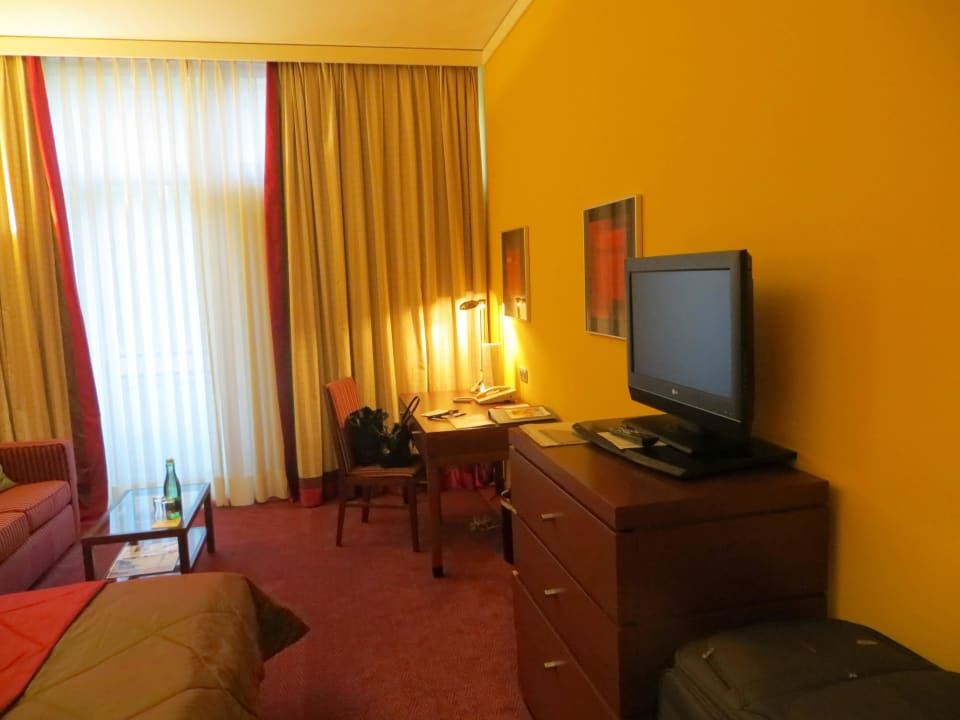 Mit Schreibtisch und Flat-TV Das Sonnreich Thermenhotel Loipersdorf