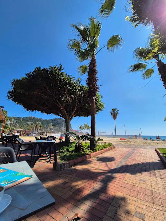 Strand Gardenia Hotel