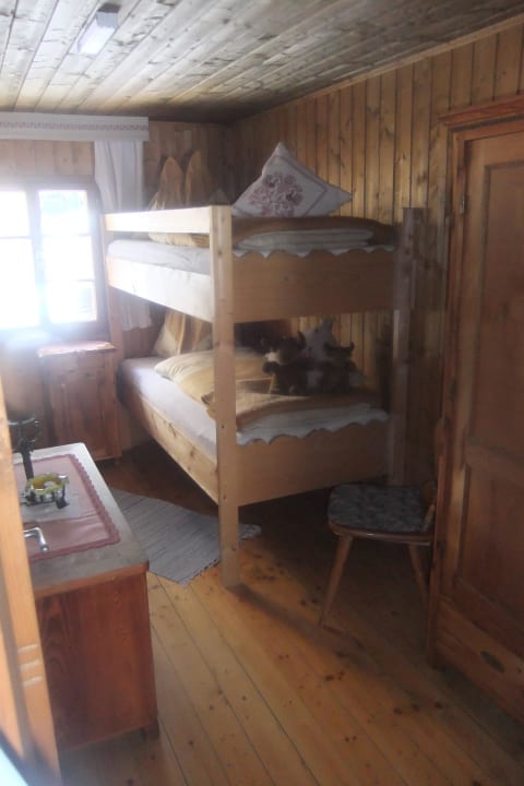 Für unsere Gästekinder ein Erlebnis! Schneiderhütte