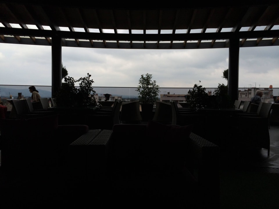 Sky Bar auf dem Dach Orbis Design Hotel & Spa