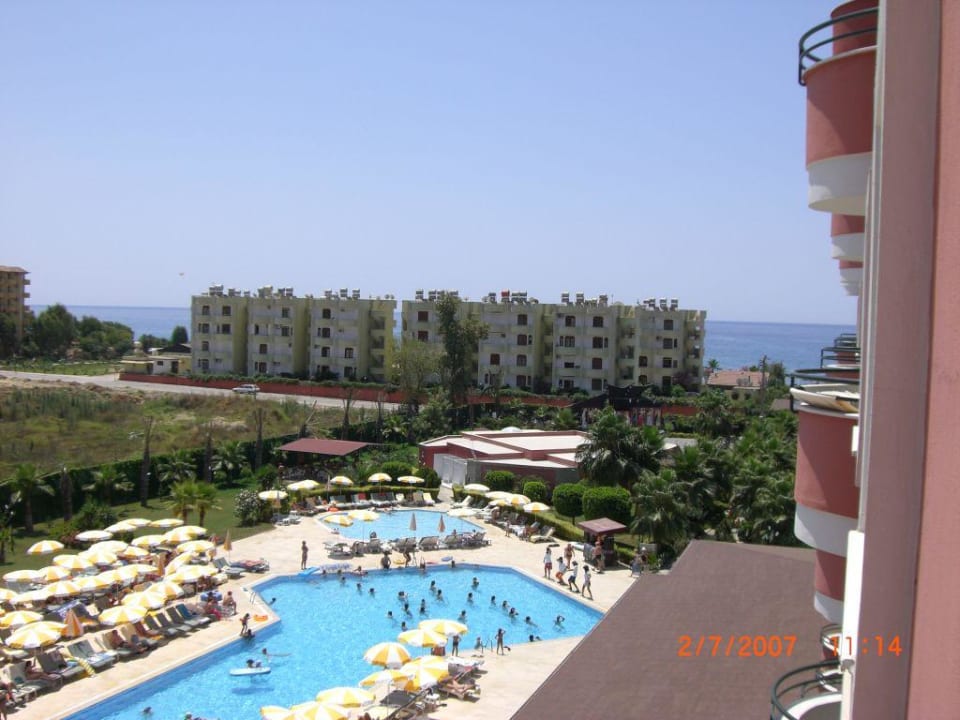 Blick von Balkon Hotel Royal Garden Beach