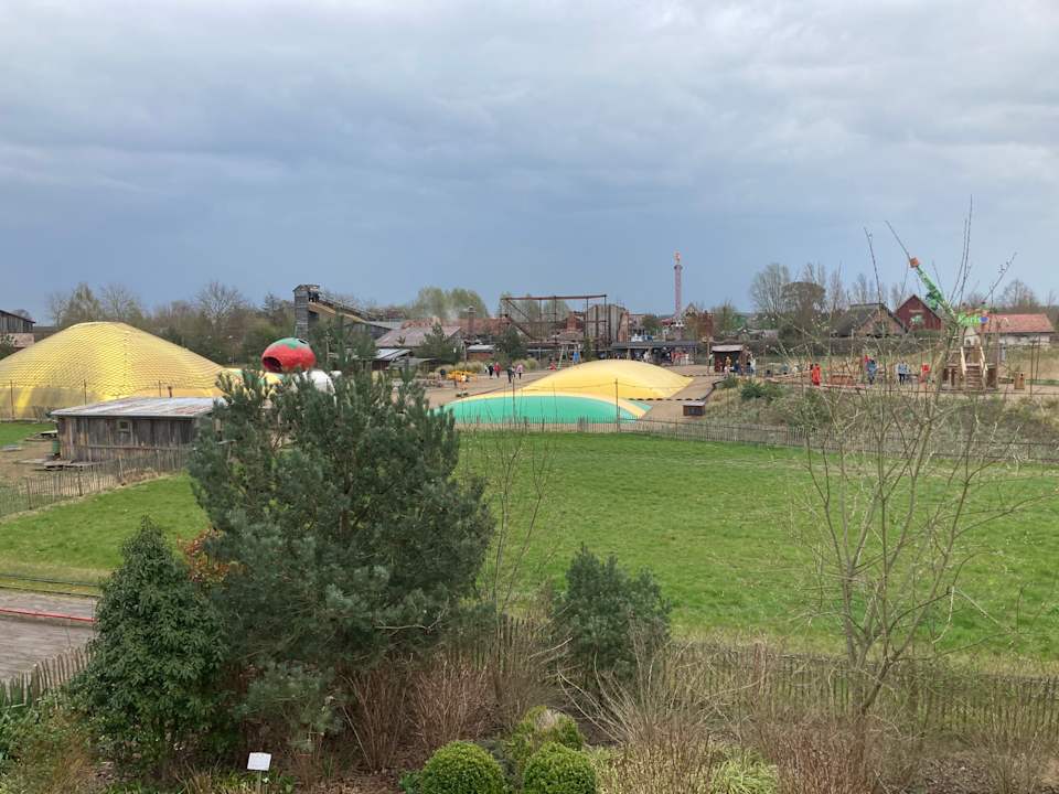 Außenansicht Alles Paletti Karls Upcycling Hotel