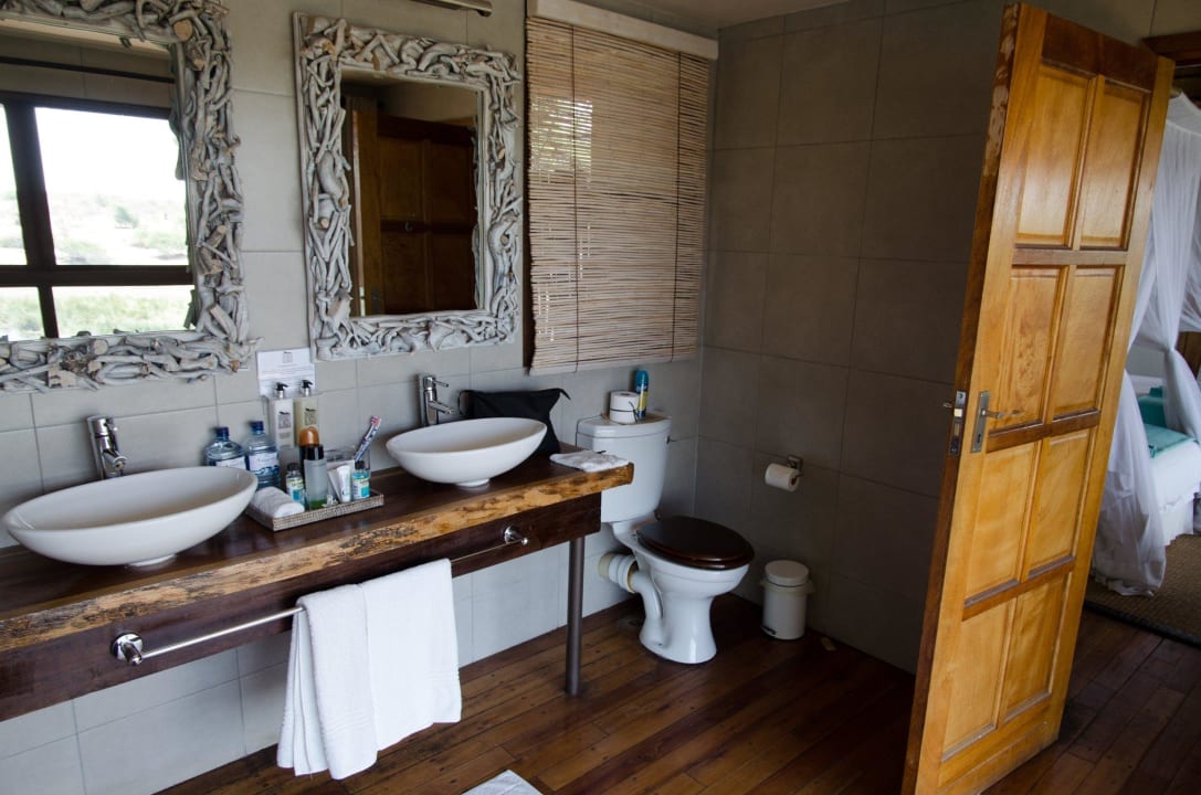 Badezimmer Leroo La Tau Lodge