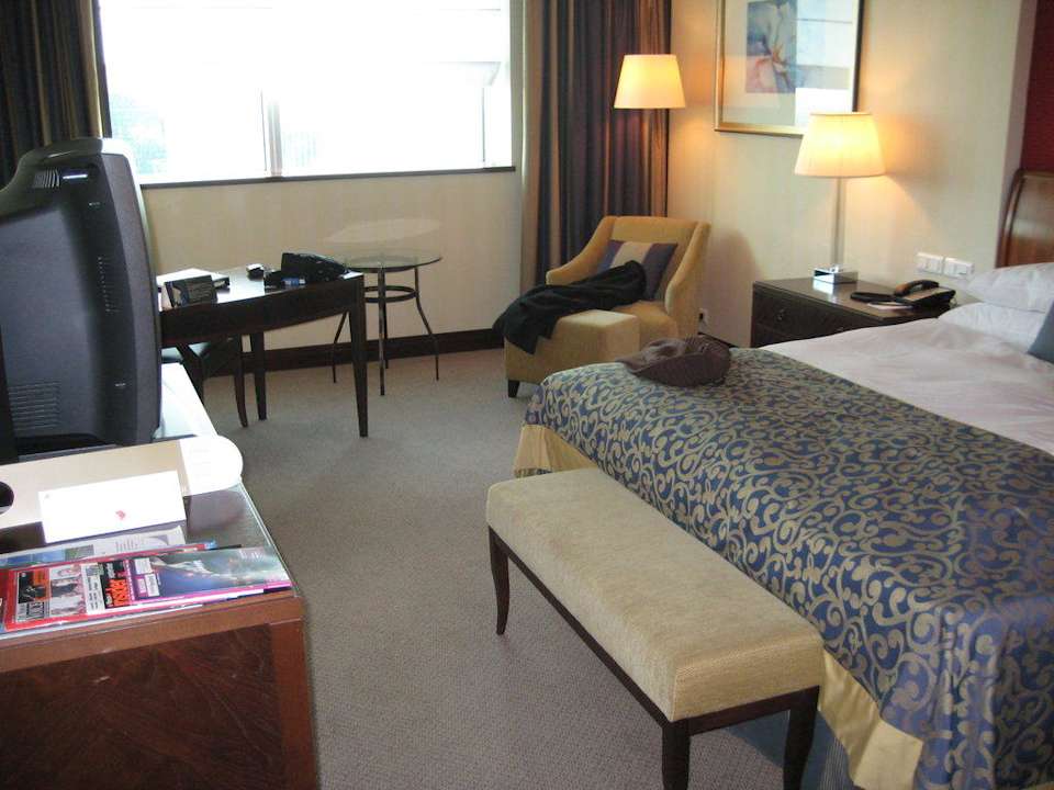 Unser Zimmer im 38. Stock! InterContinental Warszawa