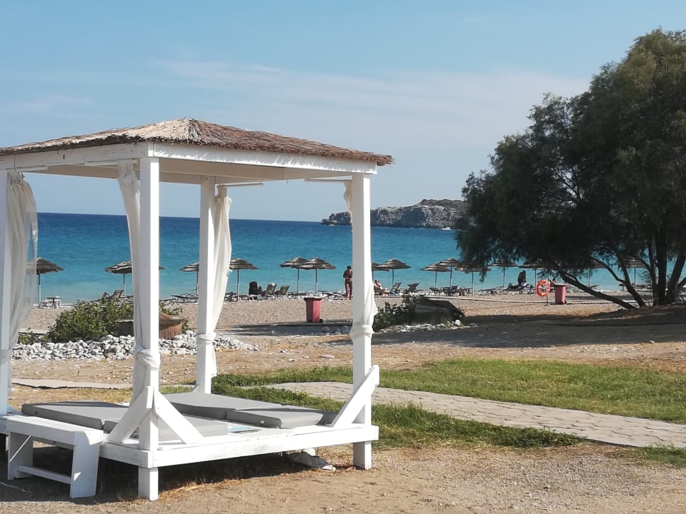 Strand Asterias Beach Resort