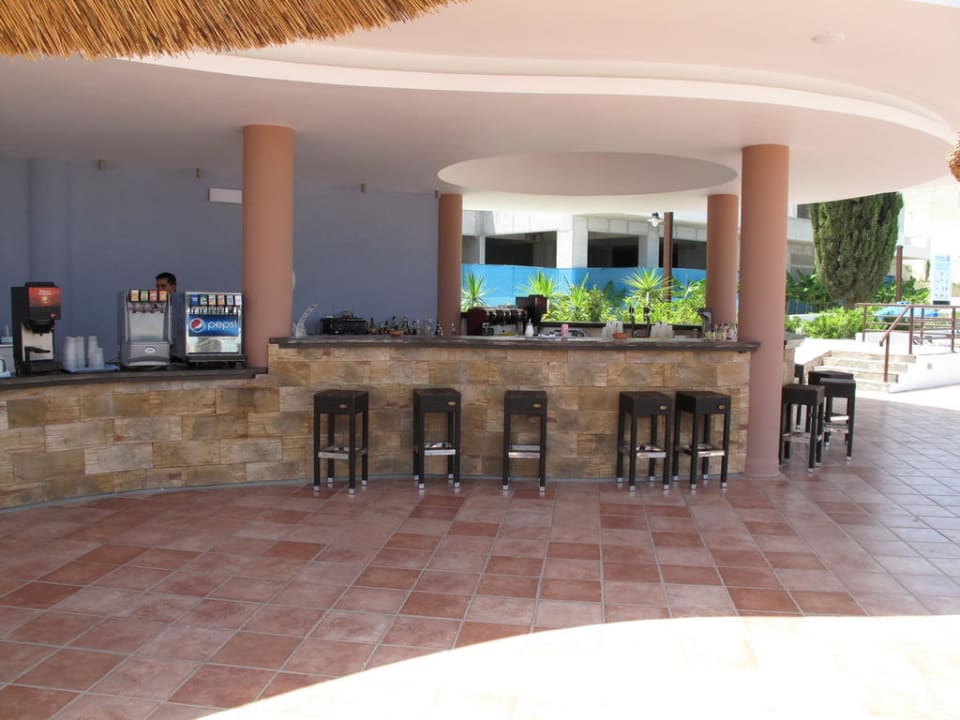 Poolbar alltoura Club Hotel Porto Angeli Beach Resort