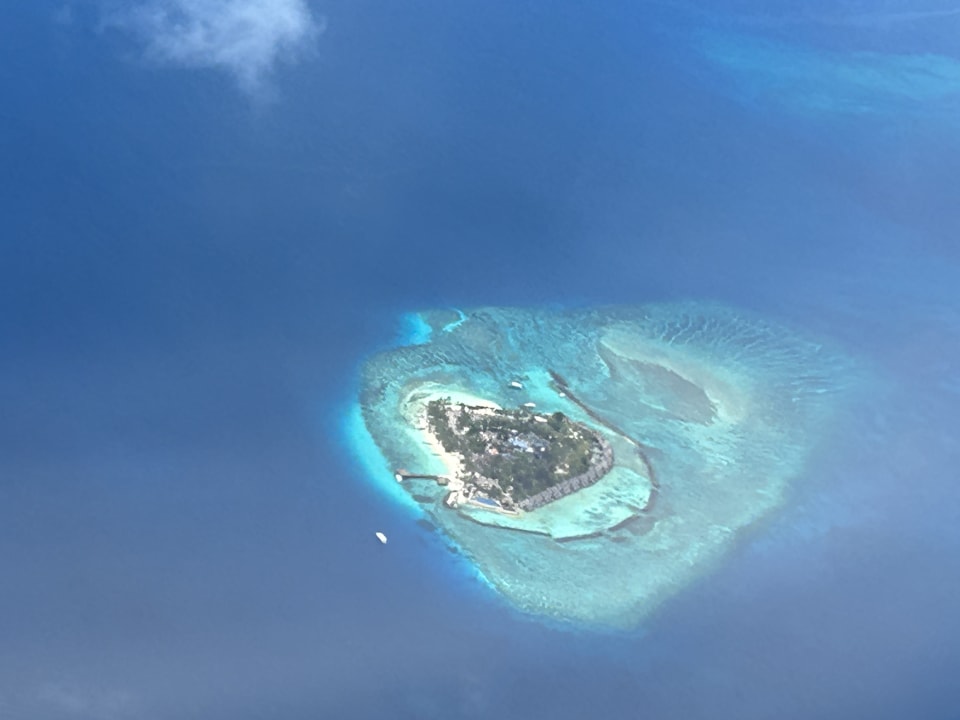 Außenansicht Vilamendhoo Island Resort & Spa