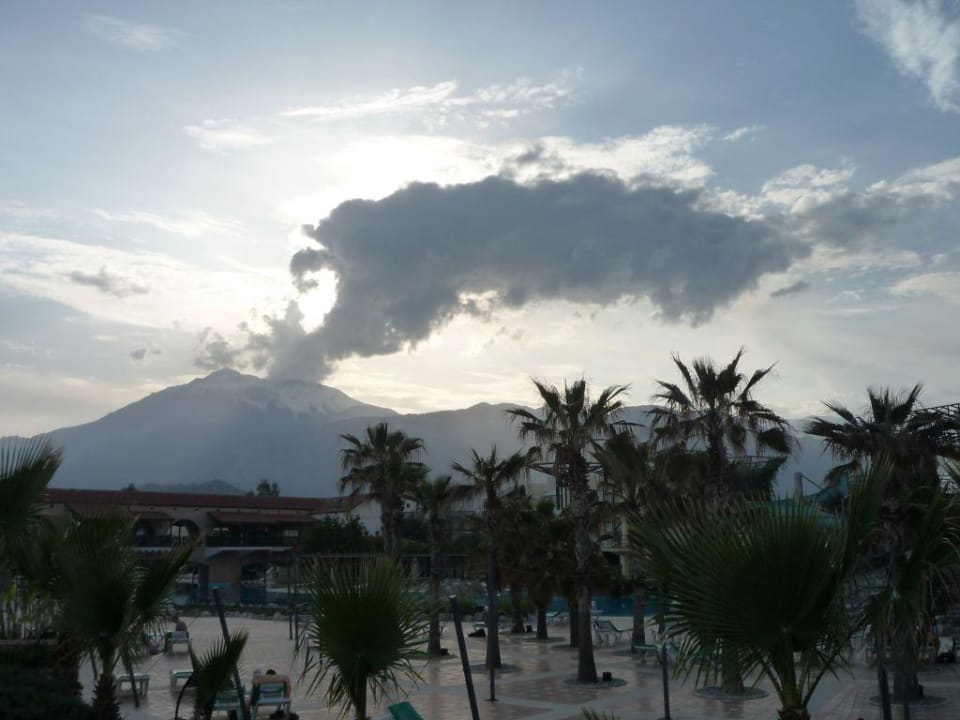 Vulkanausbruch Limak Limra Hotel & Resort