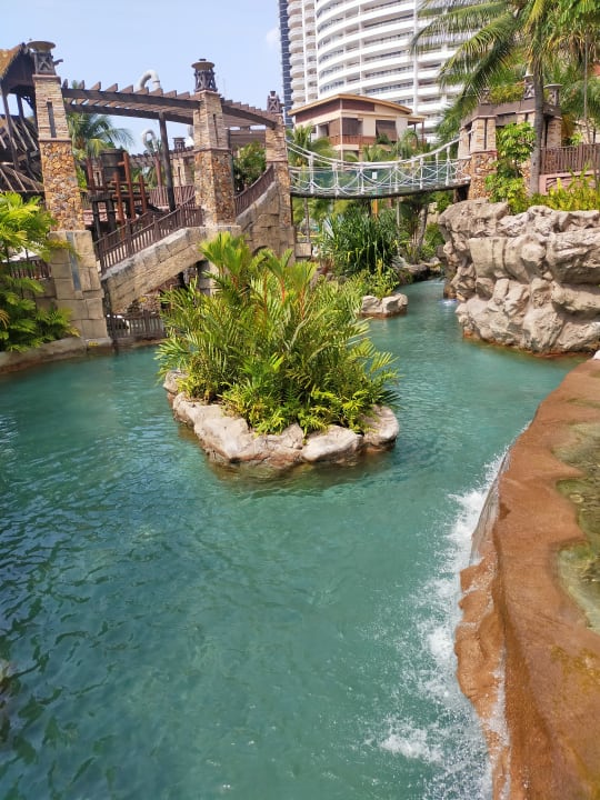 Pool Centara Grand Mirage Beach Resort Pattaya