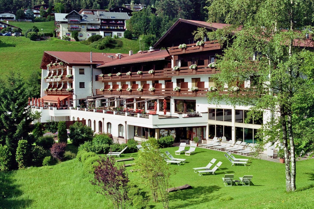 Inntalerhof mit Aussenliegefläche Hotel Inntaler Hof