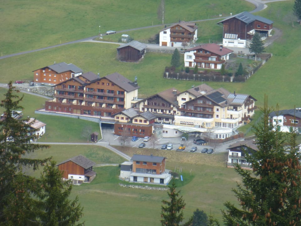 Dezember vor dem ersten Schnee BergSpa & Hotel Zamangspitze