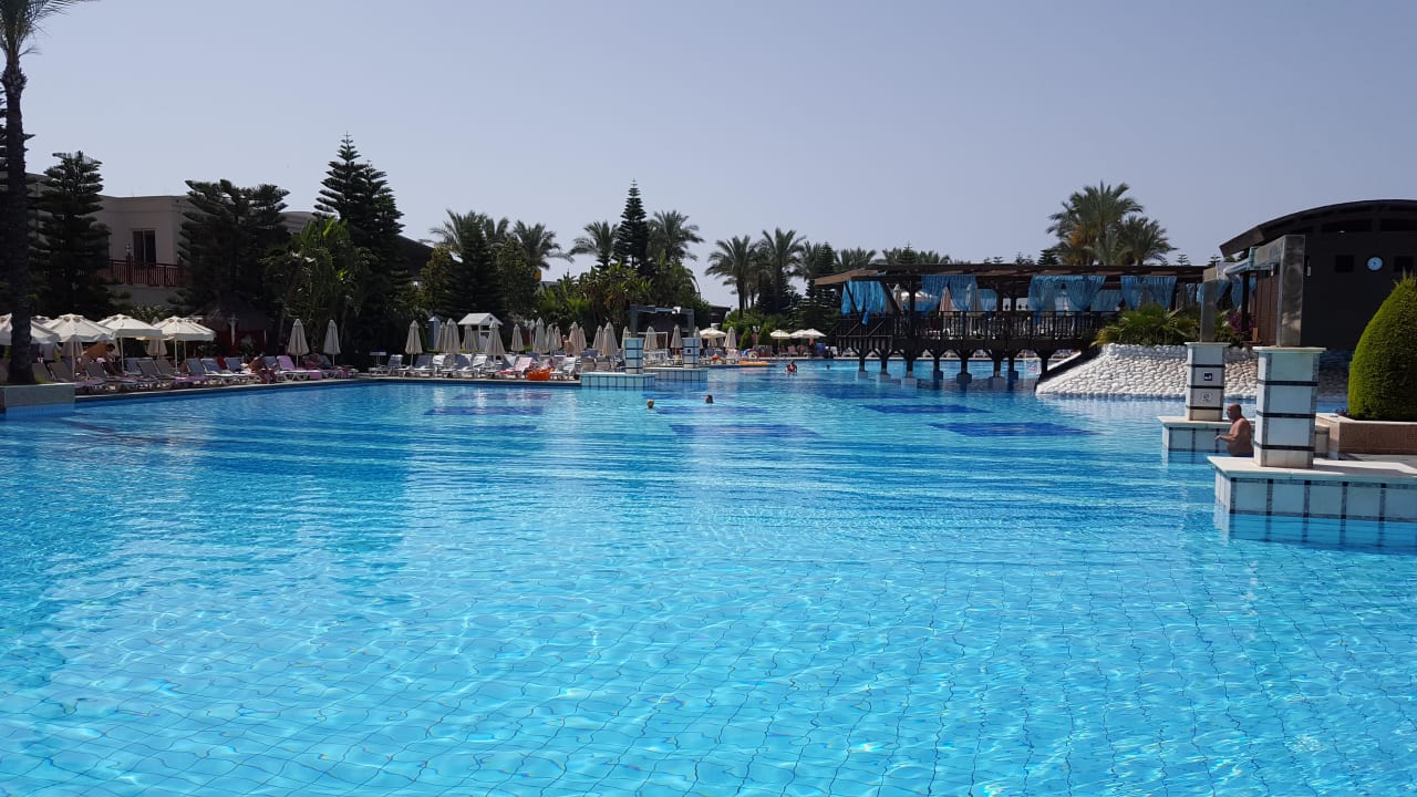 Blick von der Liege Hotel Delphin Diva