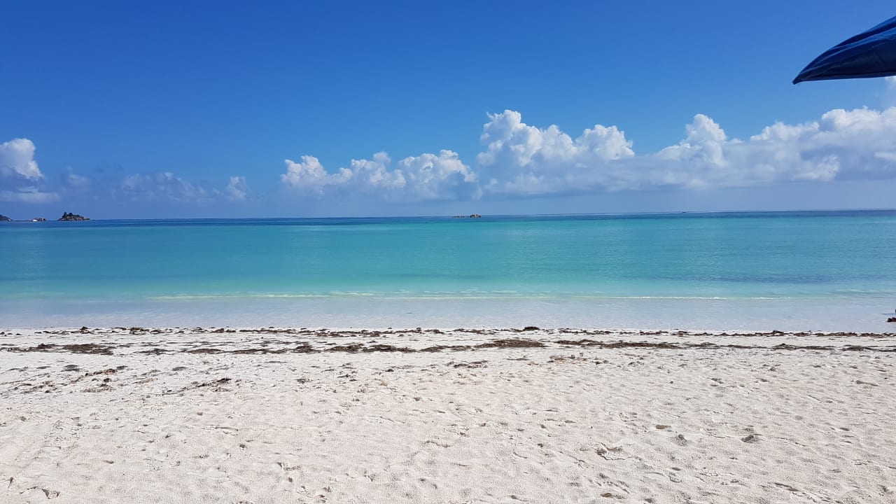 Strand Acajou Beach Resort