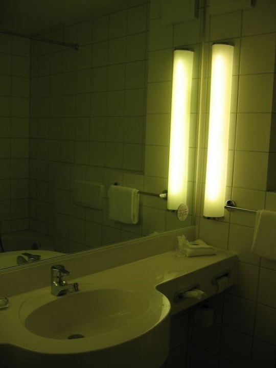 Badezimmer ibis Styles Bielefeld