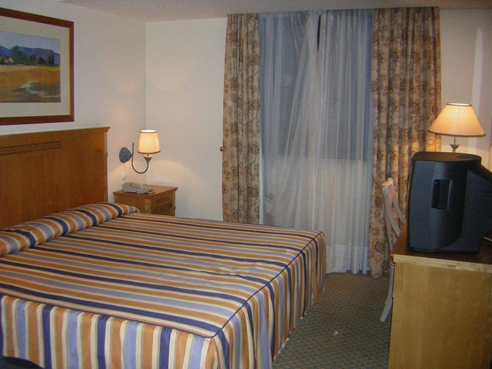 Das Zimmer Hotel Almirante