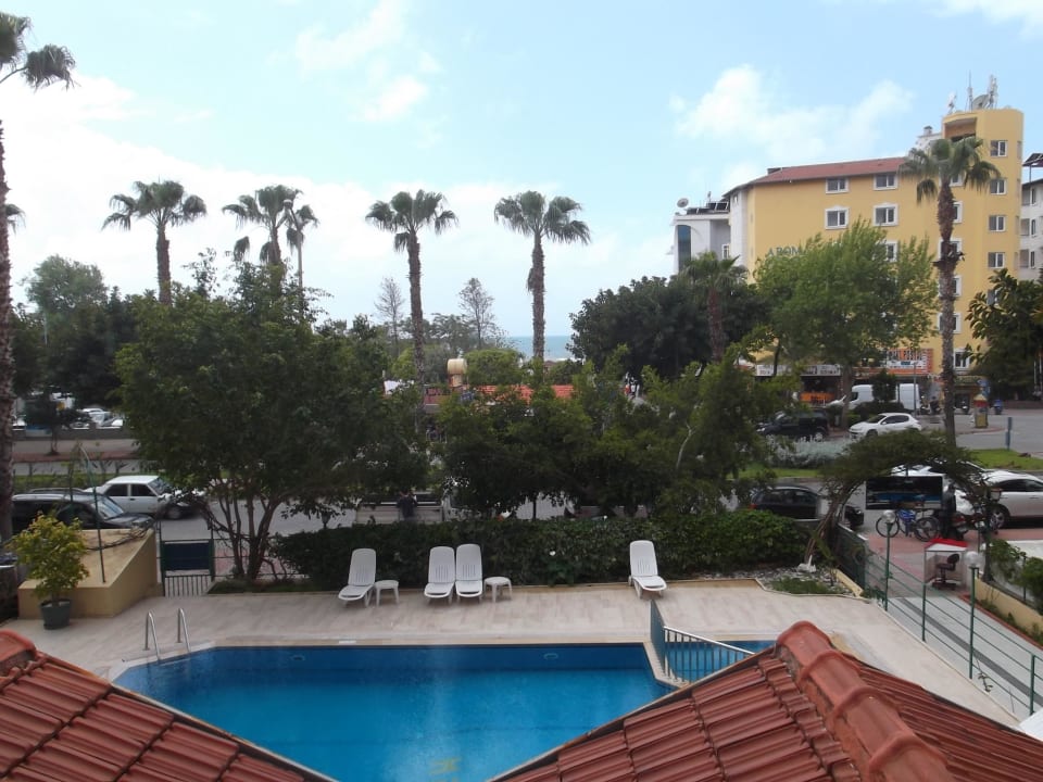 Vom Zimmerbalkon Miray Hotel Kleopatra