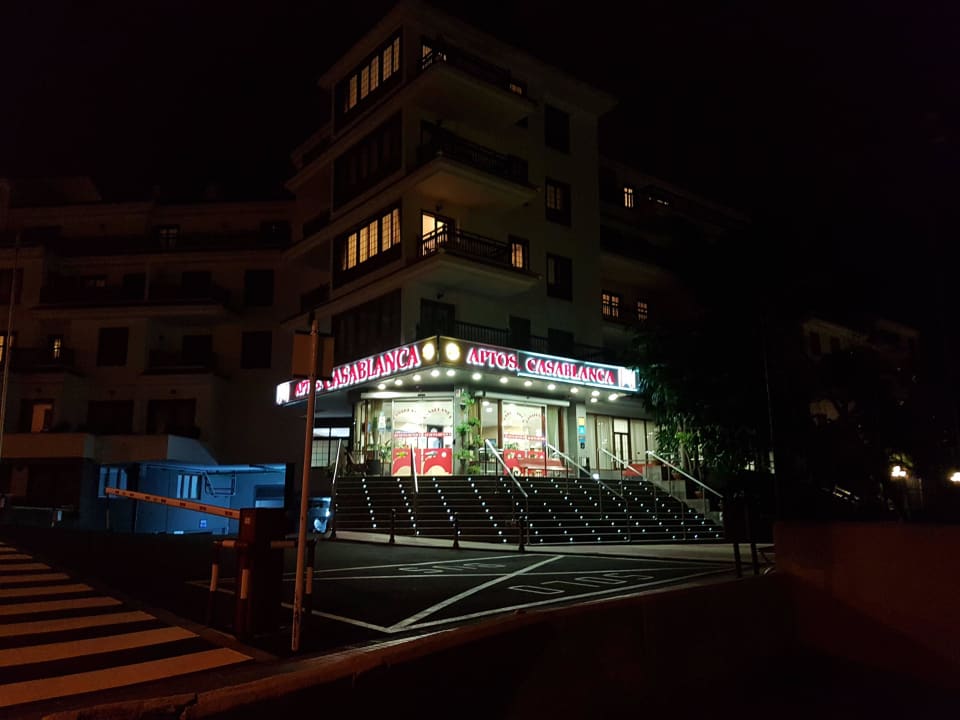 Eingang Hotel Apartamentos Casablanca