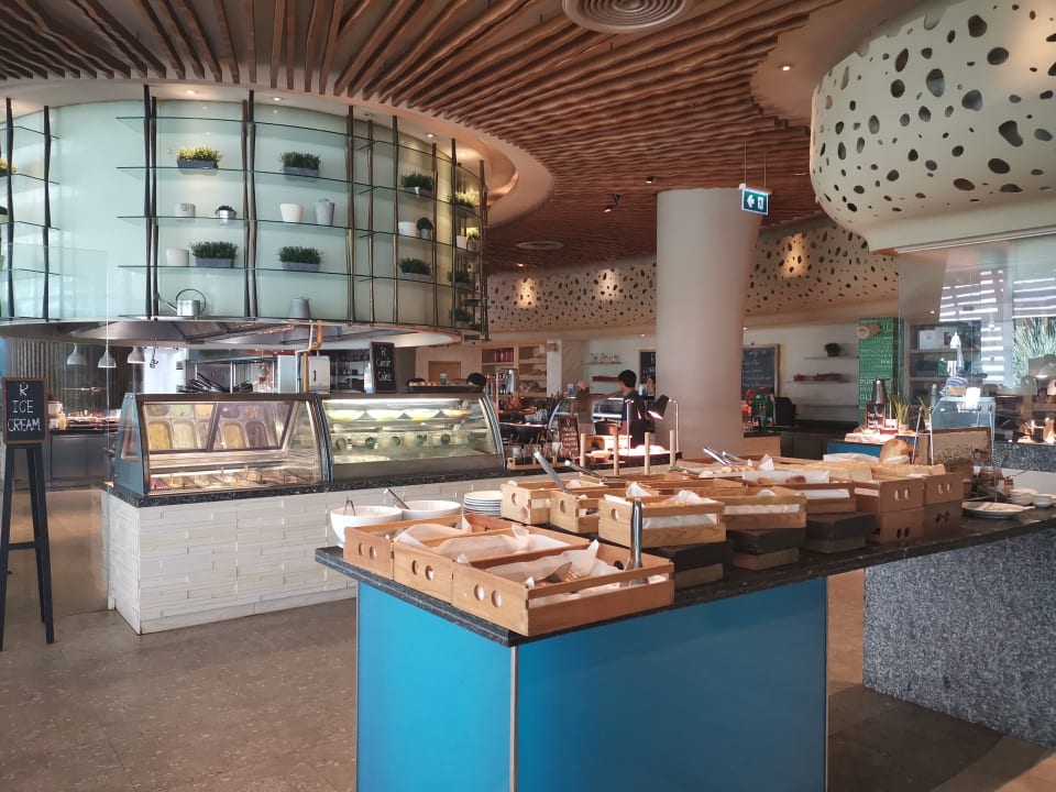 Gastro Renaissance Phuket Resort & Spa