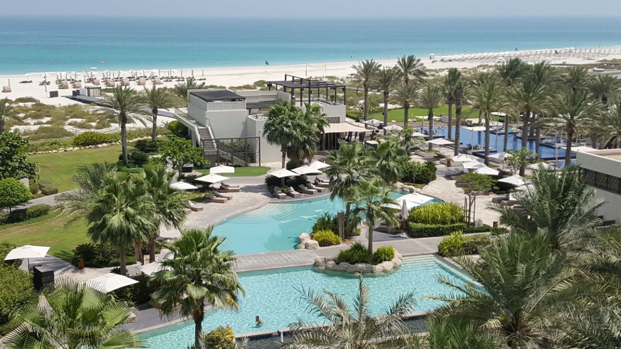 Pool Park Hyatt Abu Dhabi Hotel and Villas